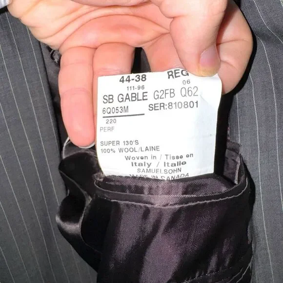 Samuelsohn Gable Gray Striped Super 130s Suit Size 44R
